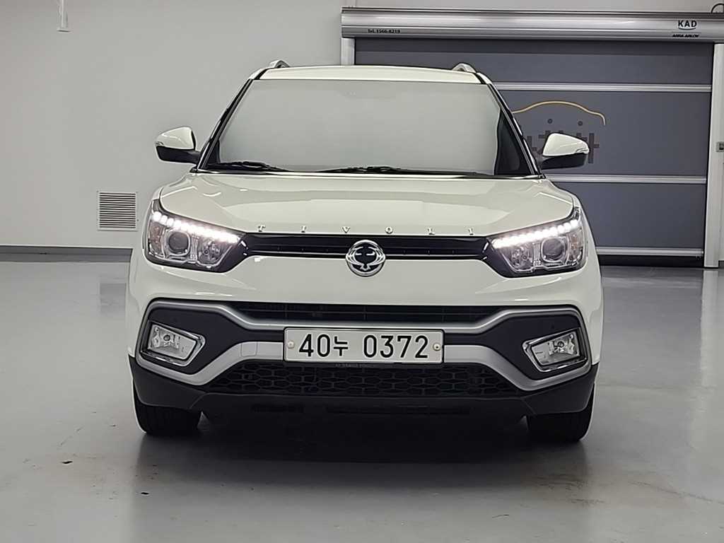 Ssangyong Tivoli - Vista 2