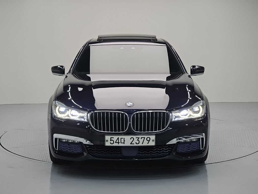 BMW 7 Series - Vista 2