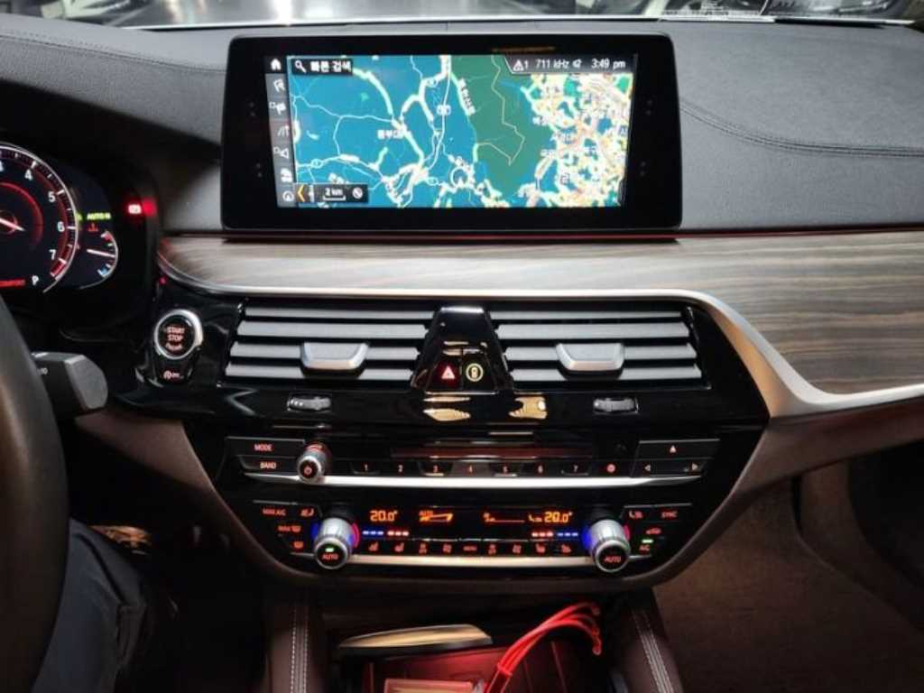 BMW 5 Series - Vista 11