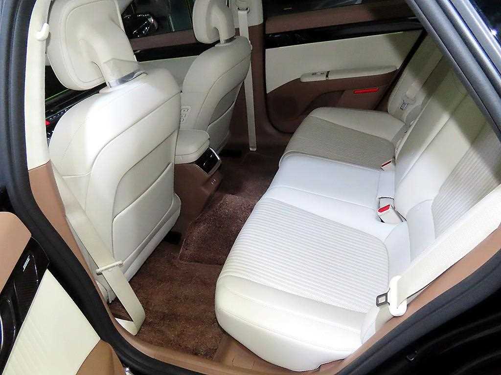HYUNDAI Grandeur - Vista 7