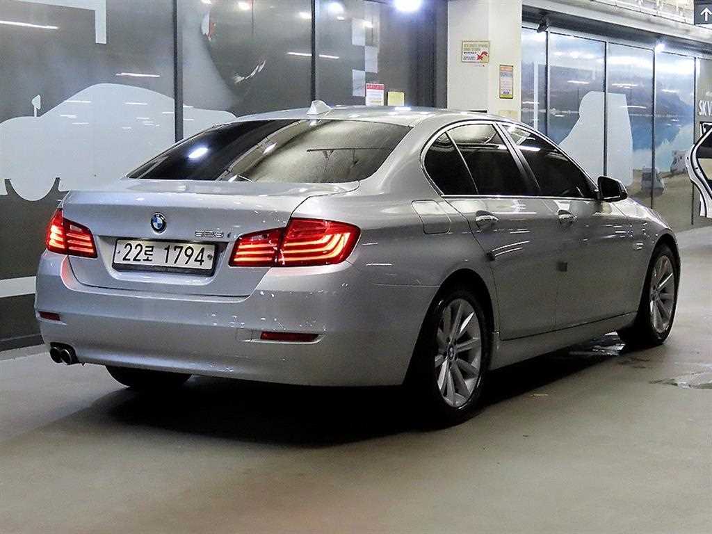 BMW 5 Series - Vista 5