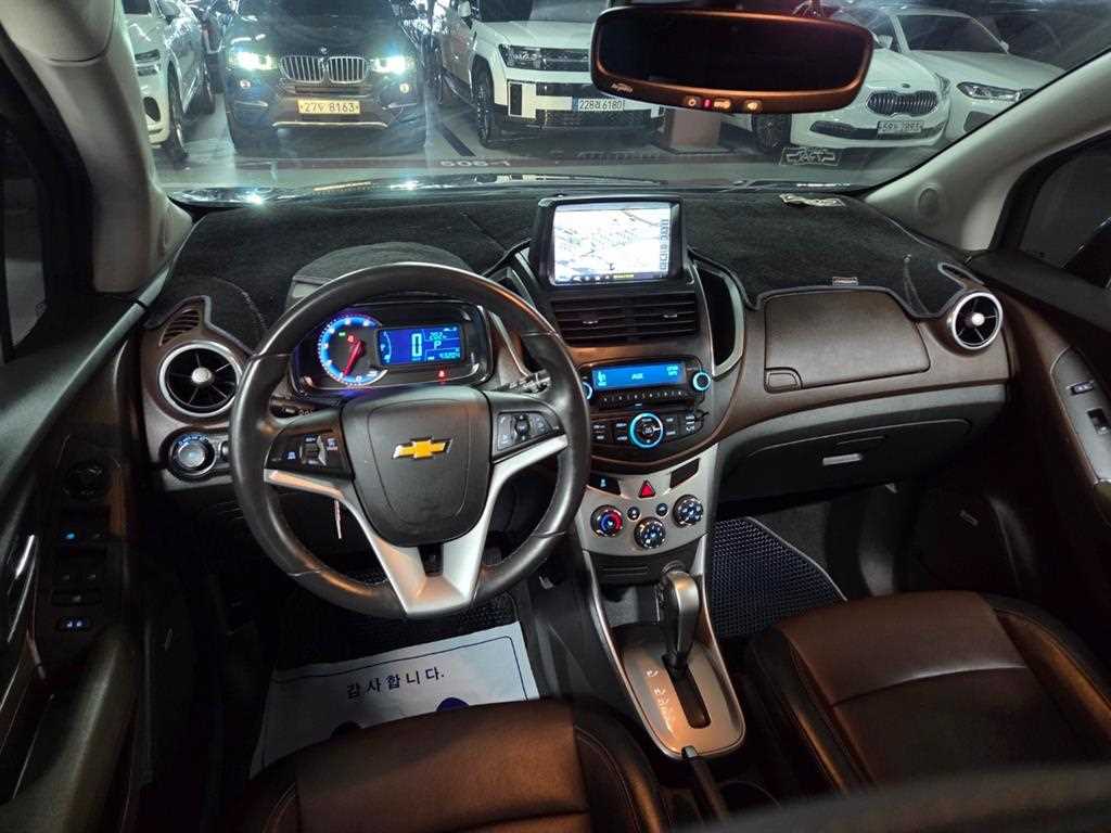 Chevrolet Trax 2016 Café - Importación desde Corea - HF Imports Iquique - Foto 18