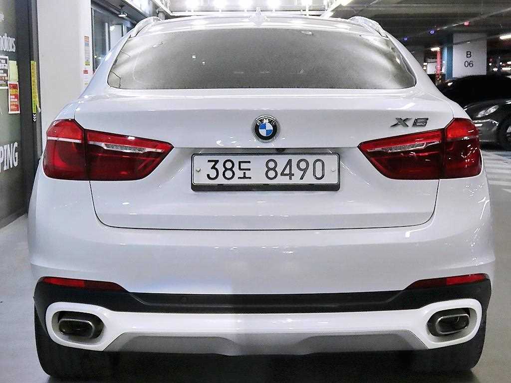 BMW X6 - Vista 5