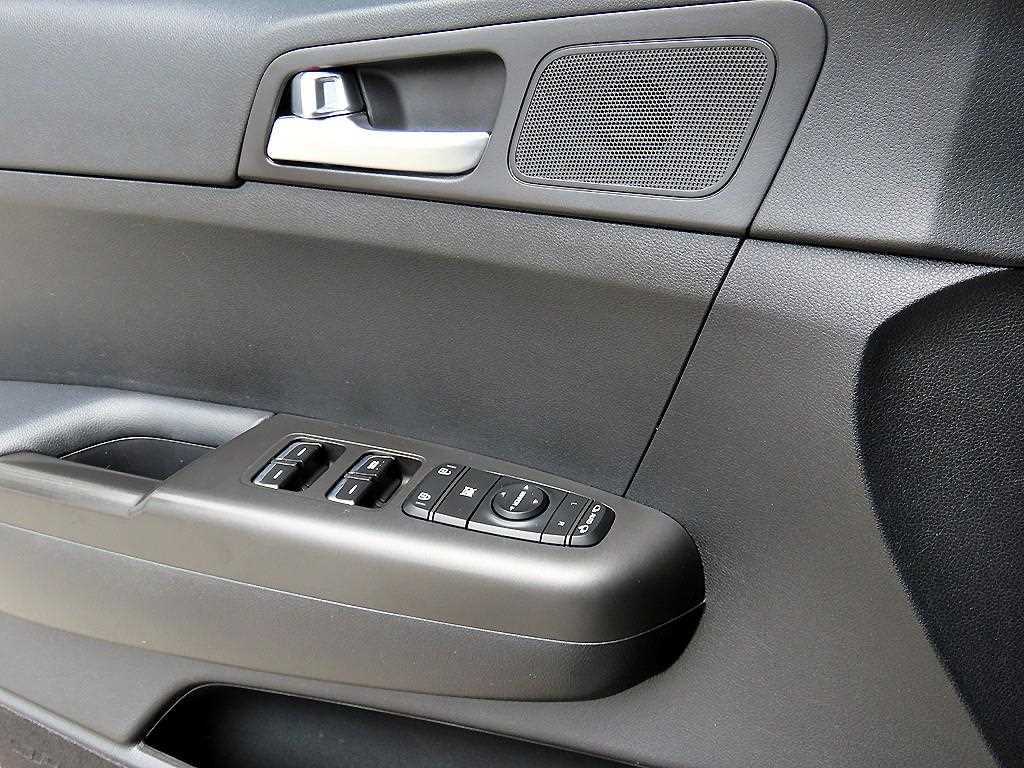 KIA Sportage - Vista 11