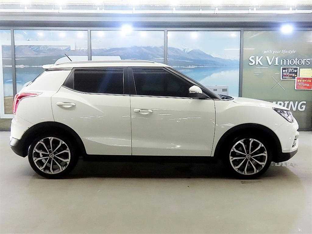 Ssangyong Tivoli - Vista 3