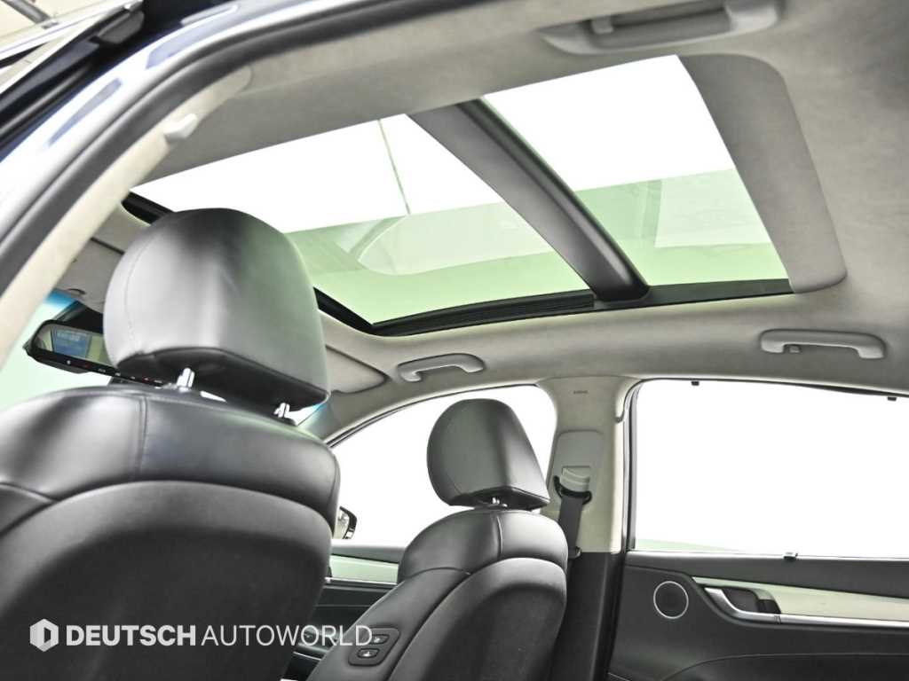HYUNDAI Grandeur - Vista 11