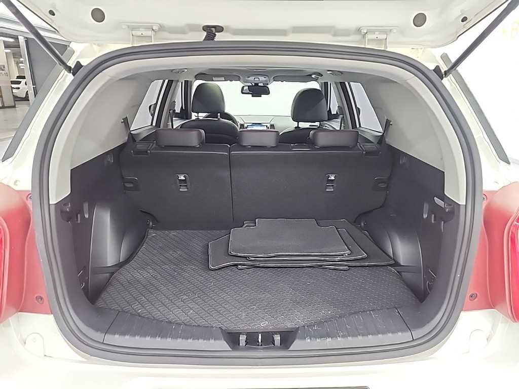 Ssangyong Tivoli 2017 Blanco - Importación desde Corea - HF Imports Iquique - Foto 18