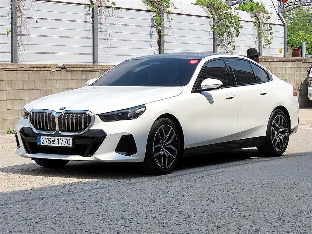 BMW 5 Series - Vista 2