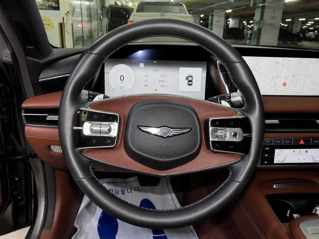 Genesis G90 - Vista 9