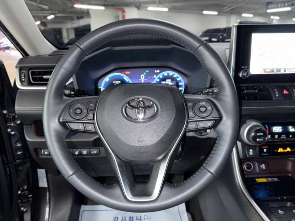 Toyota RAV4 - Vista 8