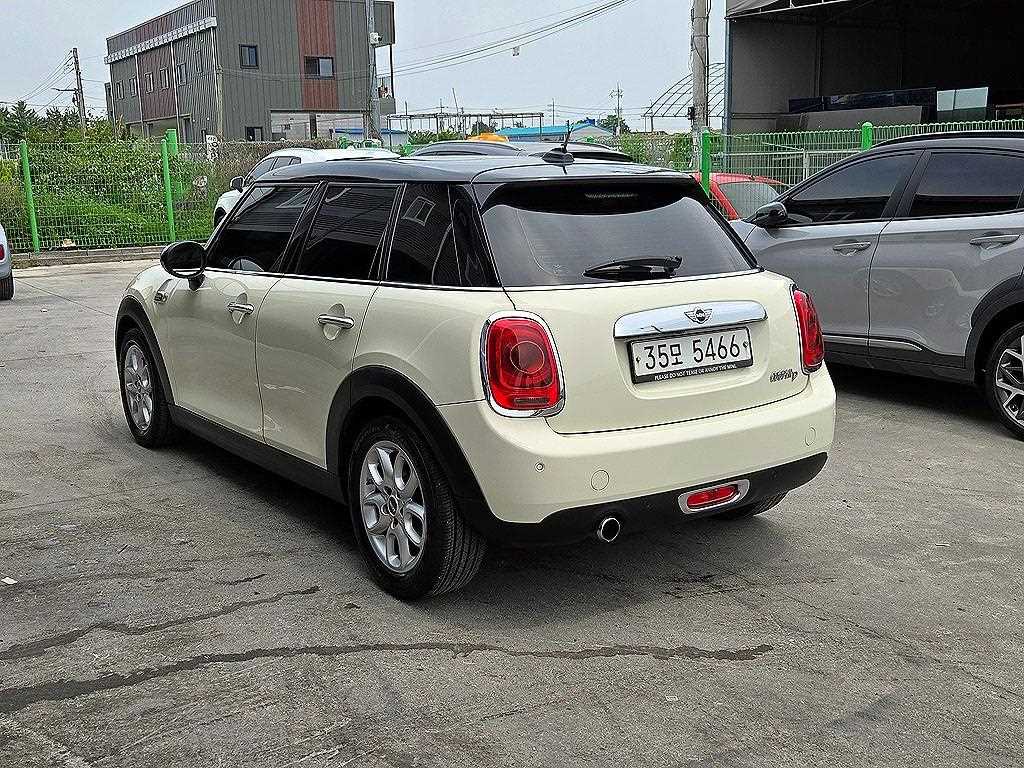 Mini Cooper - Vista 3