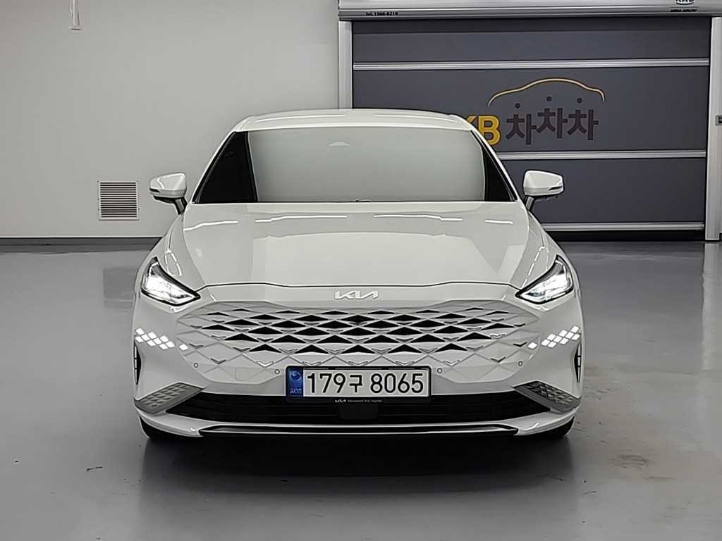 KIA K8 - Vista 3