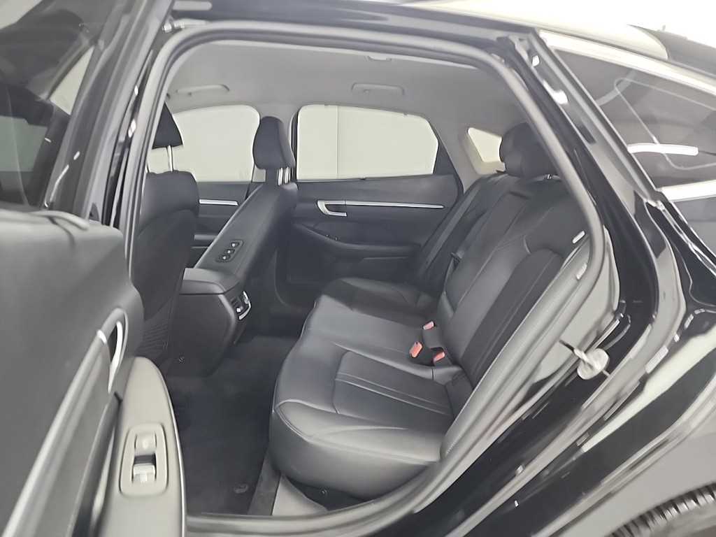 HYUNDAI Sonata - Vista 12