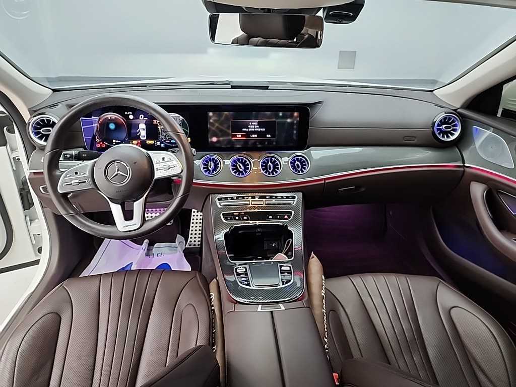 Mercedes Benz CLS Class - Vista 7