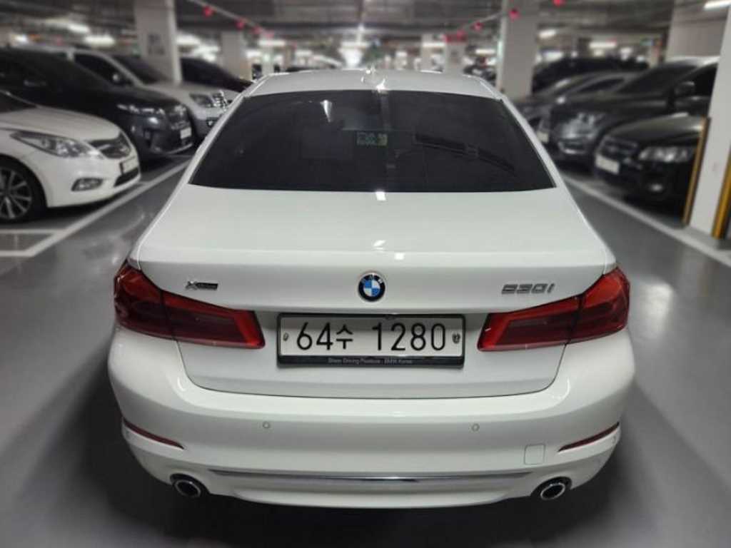 BMW 5 Series - Vista 3