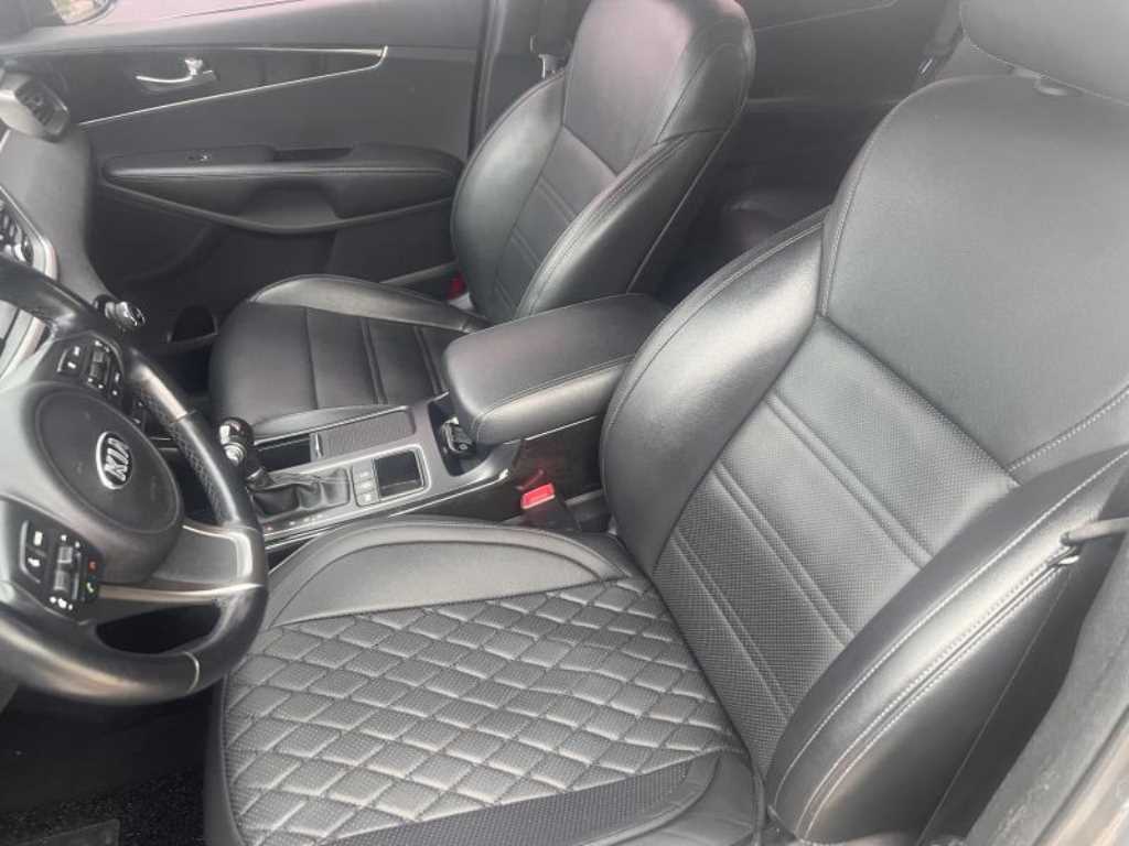 KIA Sorento - Vista 10