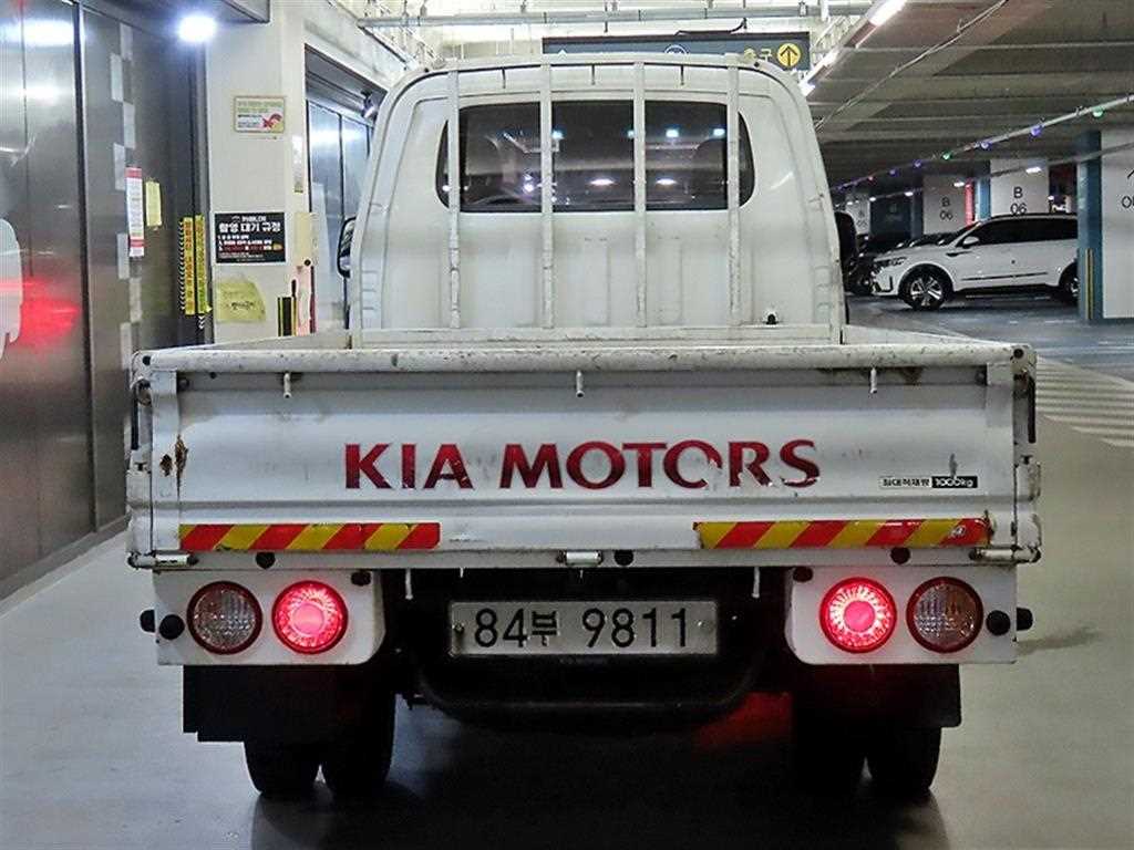 Small Truck Cargo (small) - Vista 5