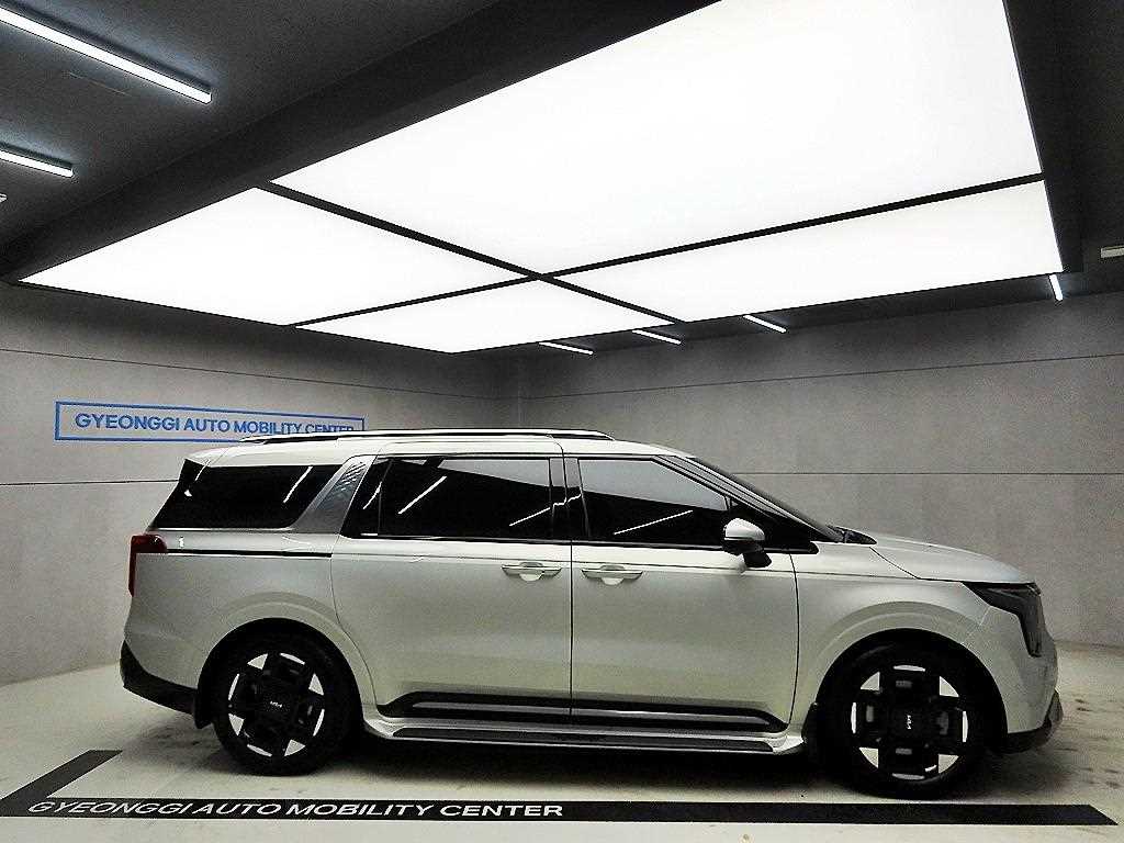 KIA Carnival - Vista 2