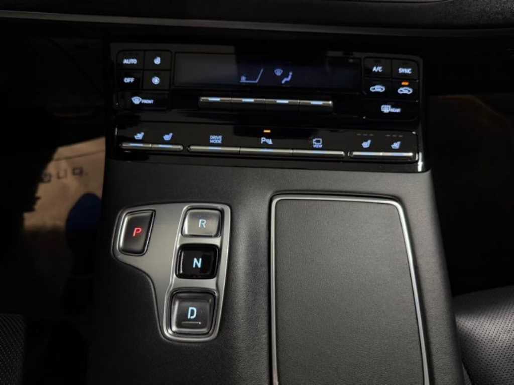 HYUNDAI Grandeur - Vista 12