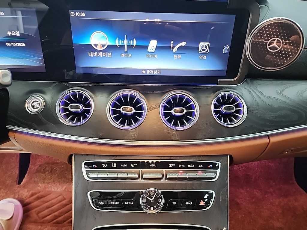 Mercedes Benz E class - Vista 10