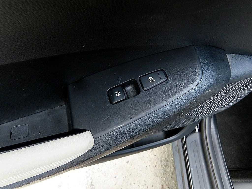 KIA Seltos 2023 Negro - Importación desde Corea - HF Imports Iquique - Foto 16
