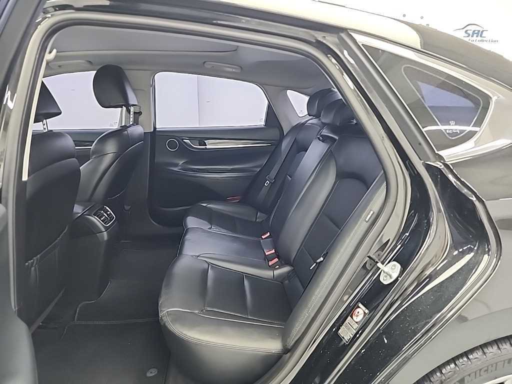 HYUNDAI Grandeur - Vista 12