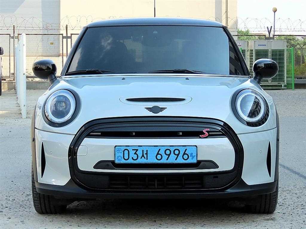 Mini Cooper 2022 Blanco - Importación desde Corea - HF Imports Iquique - Foto 1
