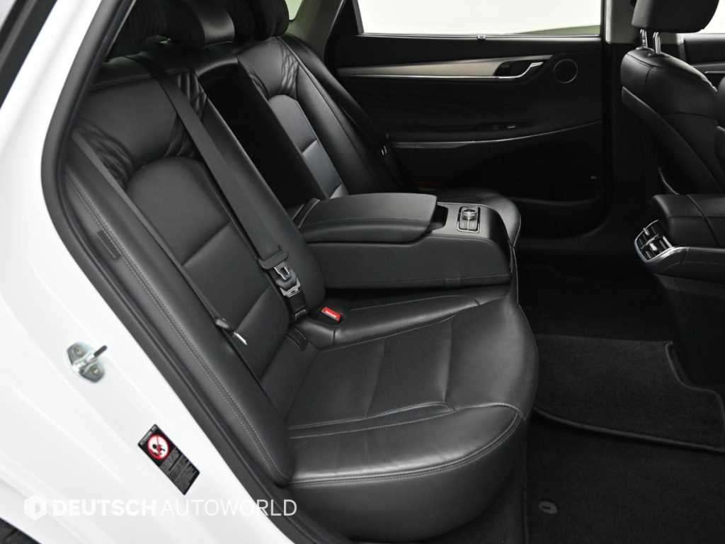 HYUNDAI Grandeur - Vista 12