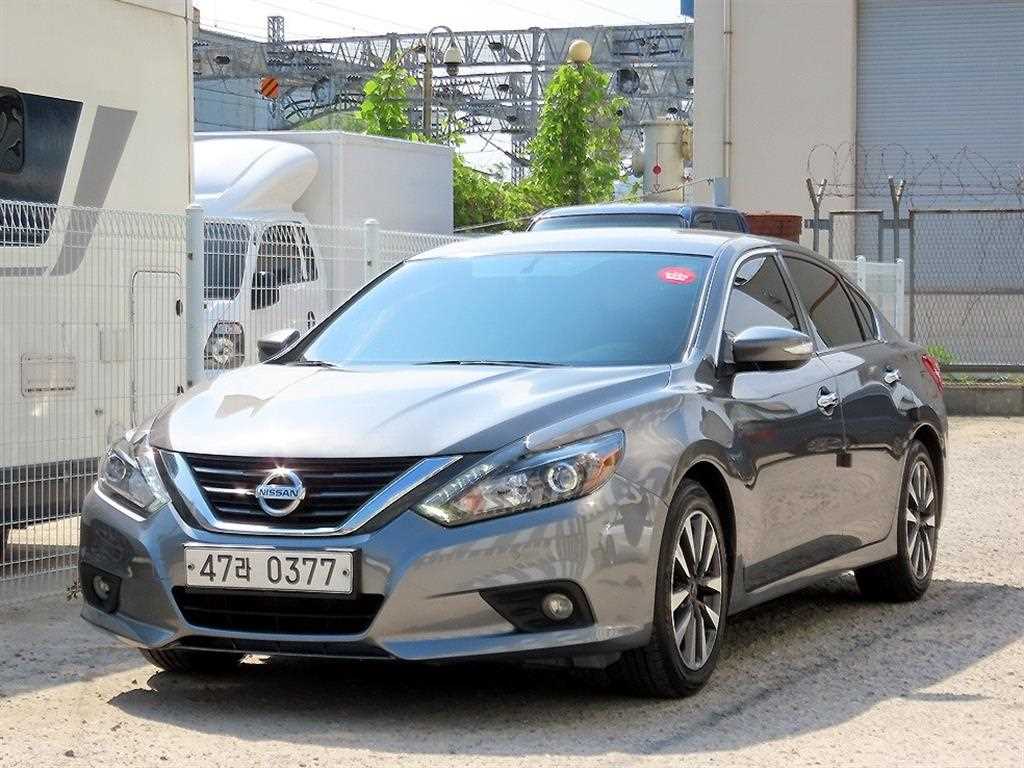 Nissan Altima - Vista 2