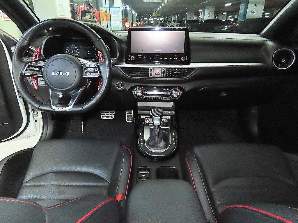 KIA K3 - Vista 10