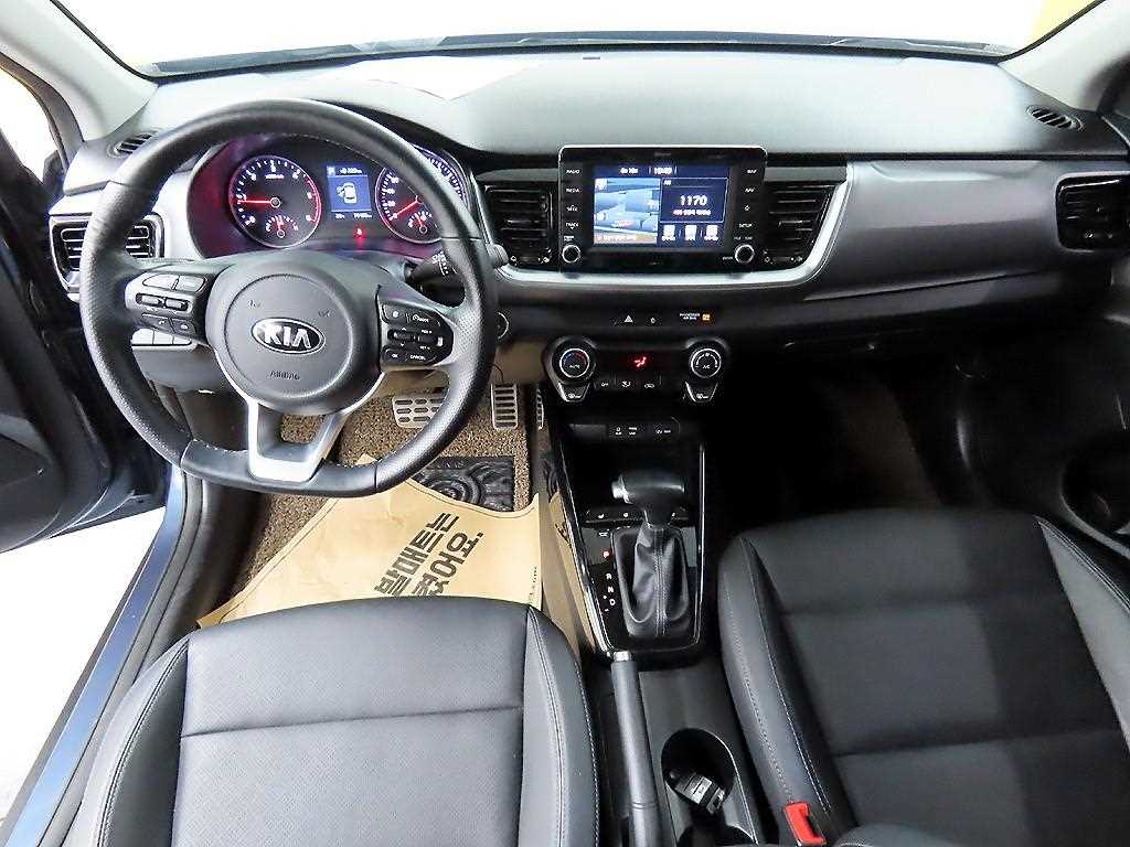 KIA Stonic - Vista 7