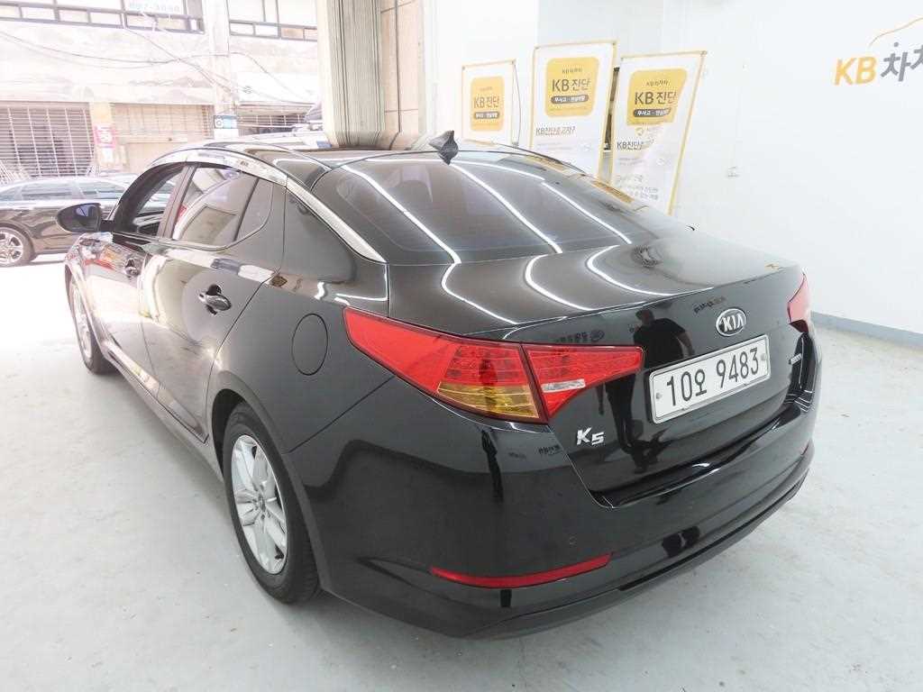 KIA K5 - Vista 4