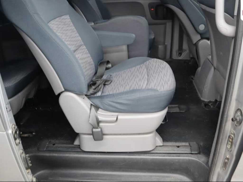 HYUNDAI Starex 2017 Gris - Importación desde Corea - HF Imports Iquique - Foto 18