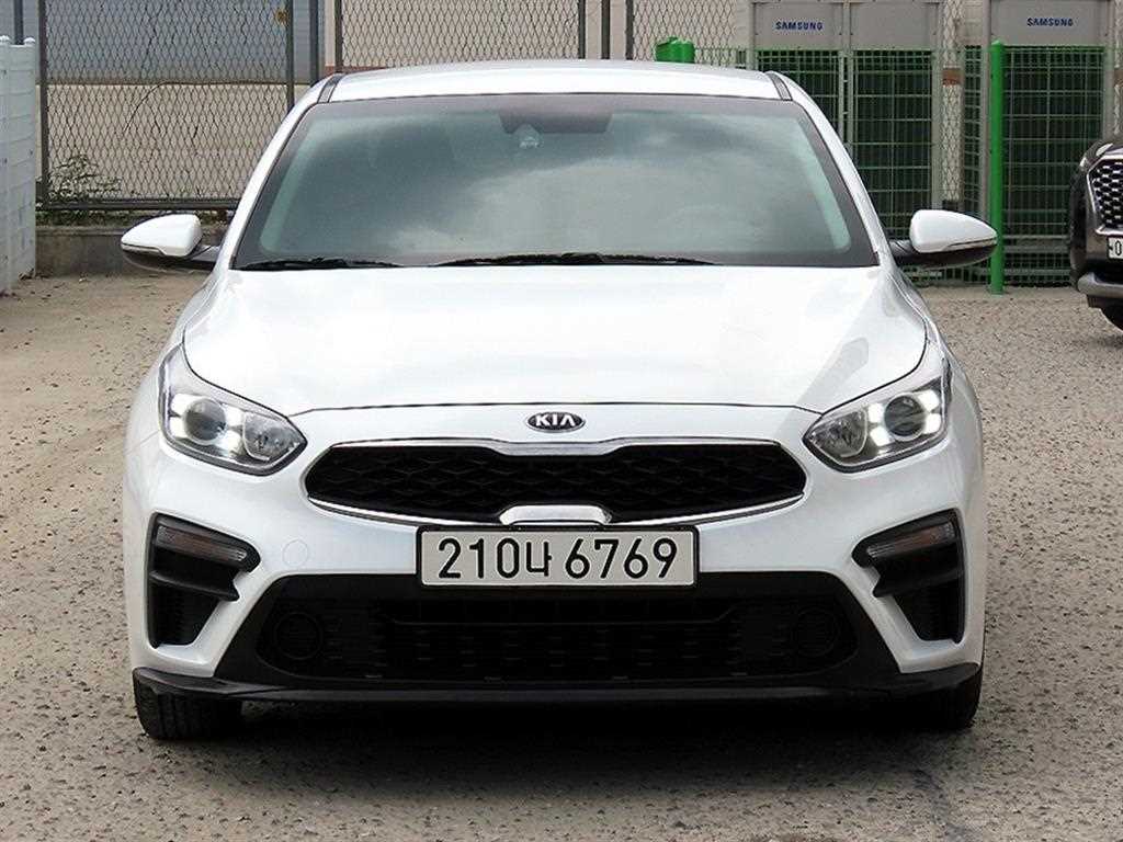 KIA K3 2019 Blanco - Importación desde Corea - HF Imports Iquique - Foto 1