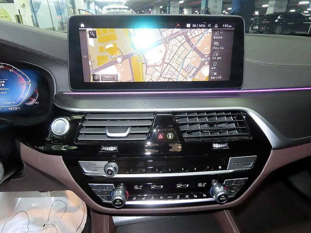 BMW 5 Series - Vista 11