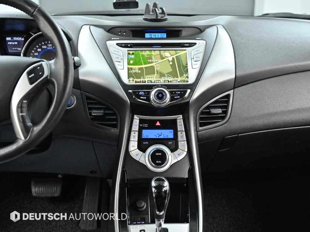 HYUNDAI Avante 2012 - Importación desde Corea - HF Imports Iquique - Foto 14