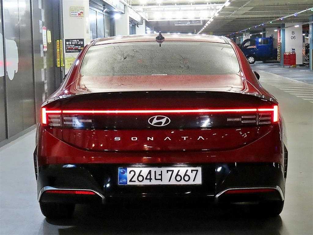 HYUNDAI Sonata - Vista 6