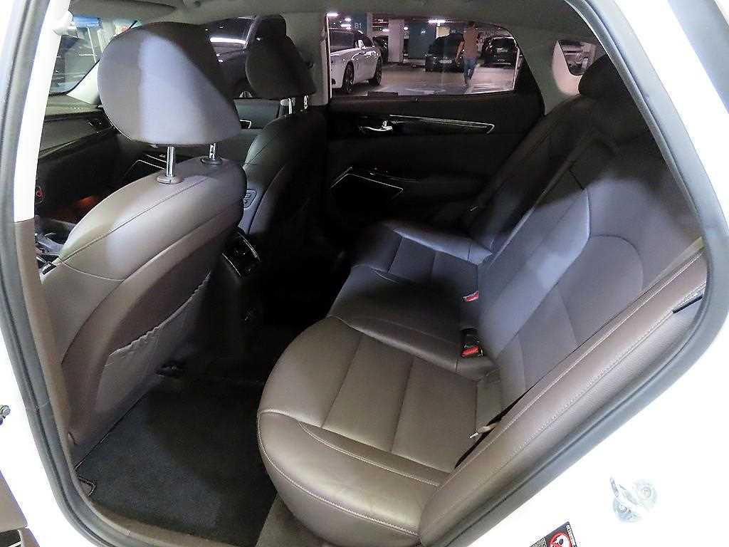 KIA K7 - Vista 7