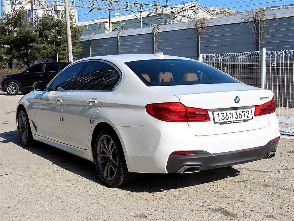 BMW 5 Series - Vista 3