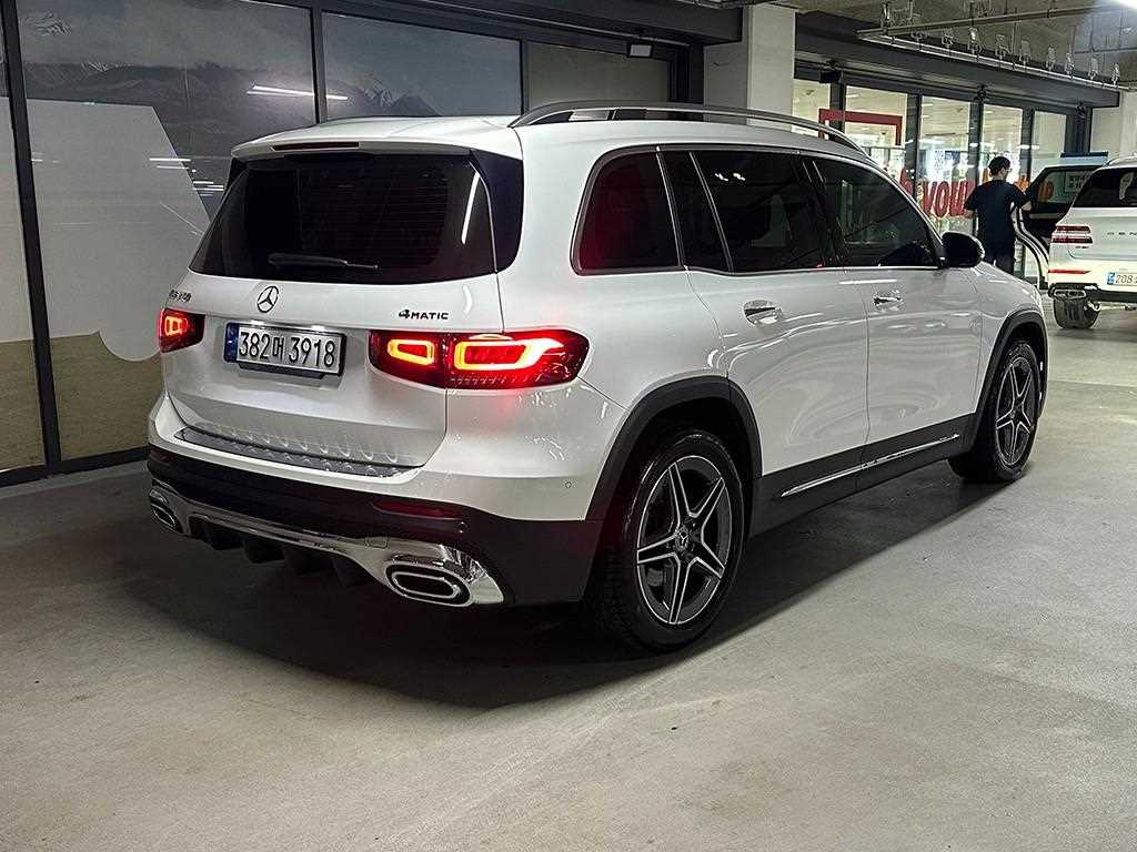 Mercedes Benz GLB Class - Vista 5
