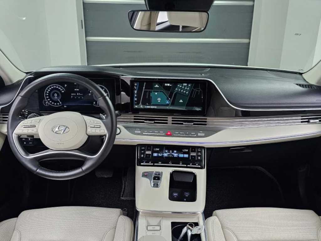HYUNDAI Grandeur - Vista 8