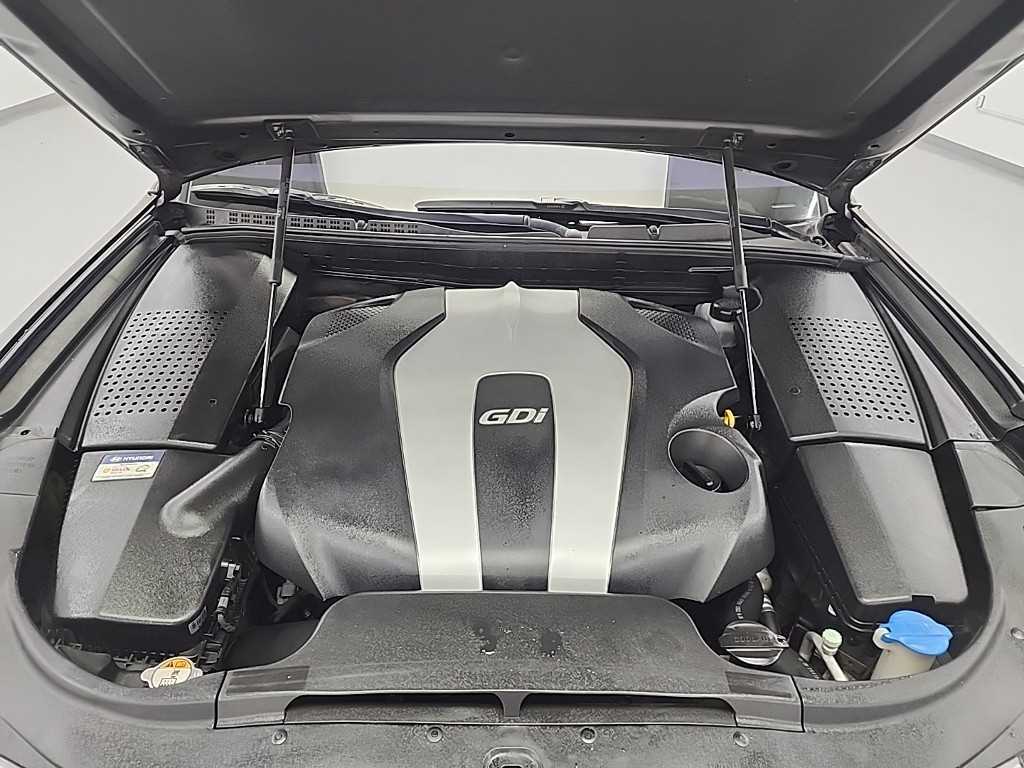 HYUNDAI Equus - Vista 5