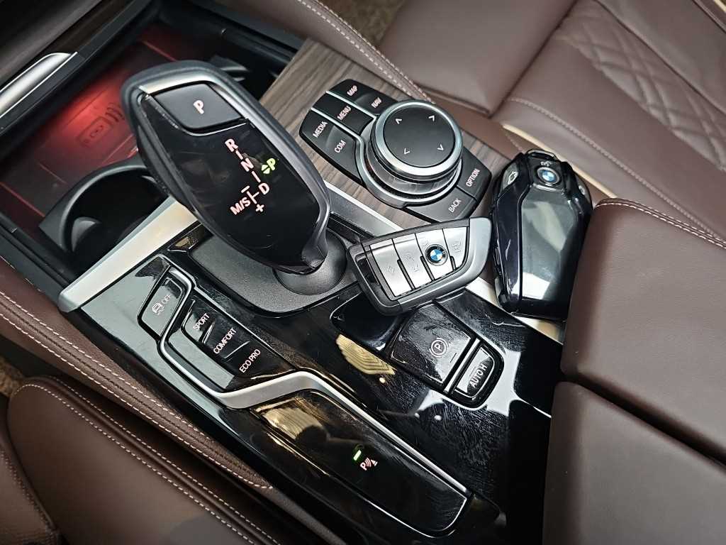 BMW 5 Series - Vista 8