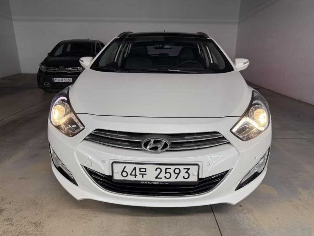 HYUNDAI i40 2012 Blanco - Importación desde Corea - HF Imports Iquique - Foto 1
