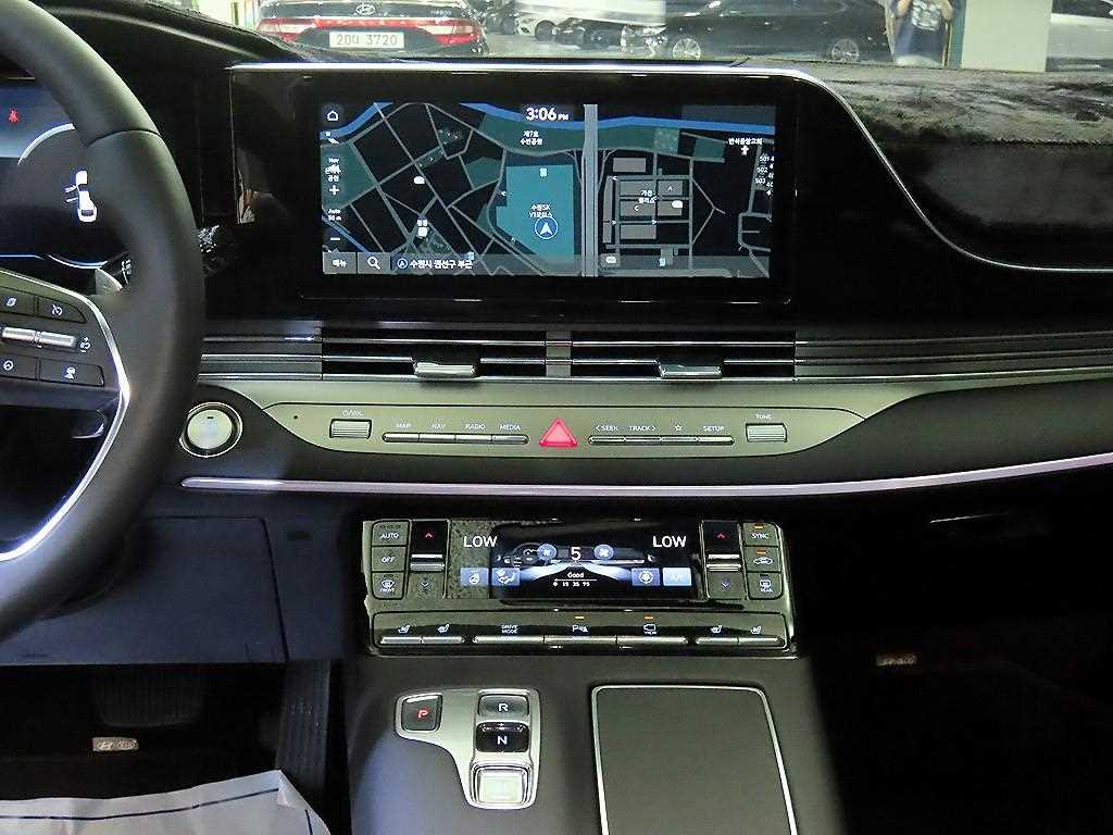 HYUNDAI Grandeur - Vista 11