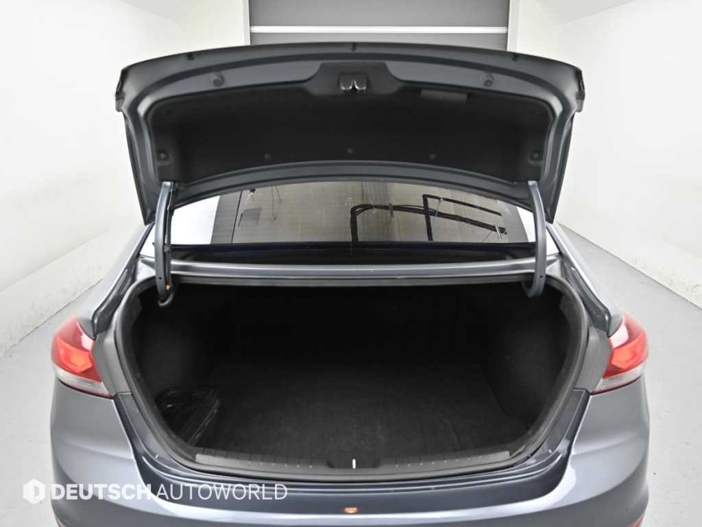 HYUNDAI Avante 2017 Gris - Importación desde Corea - HF Imports Iquique - Foto 19