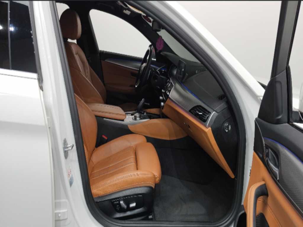 BMW 5 Series - Vista 11