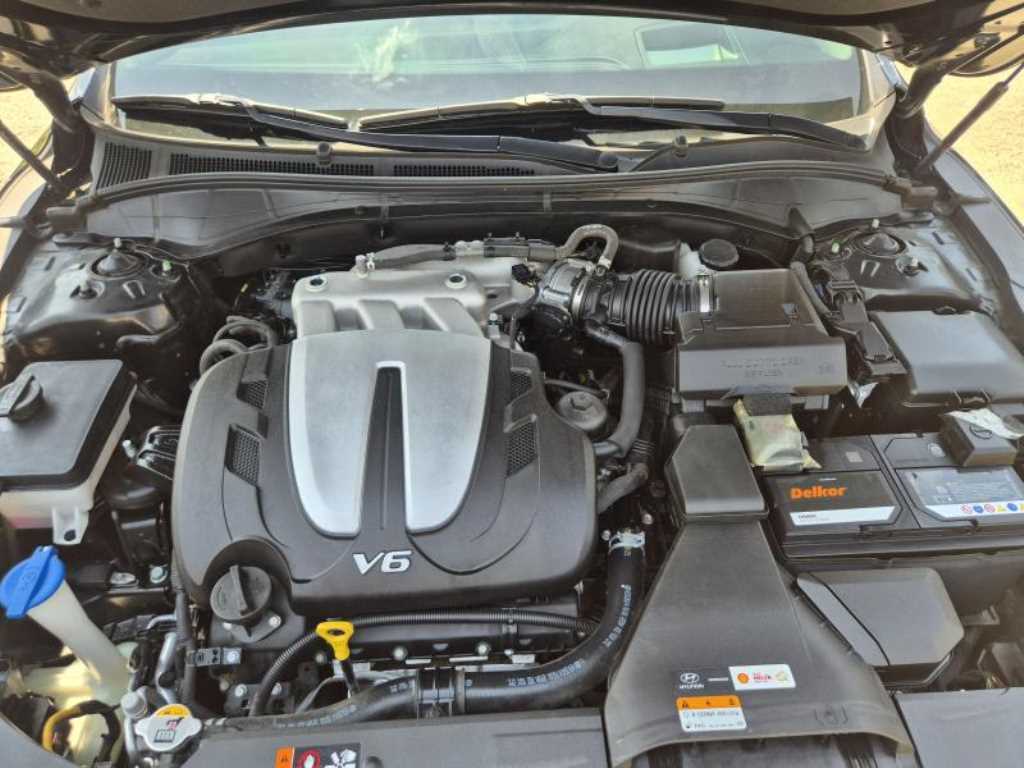HYUNDAI Grandeur - Vista 7
