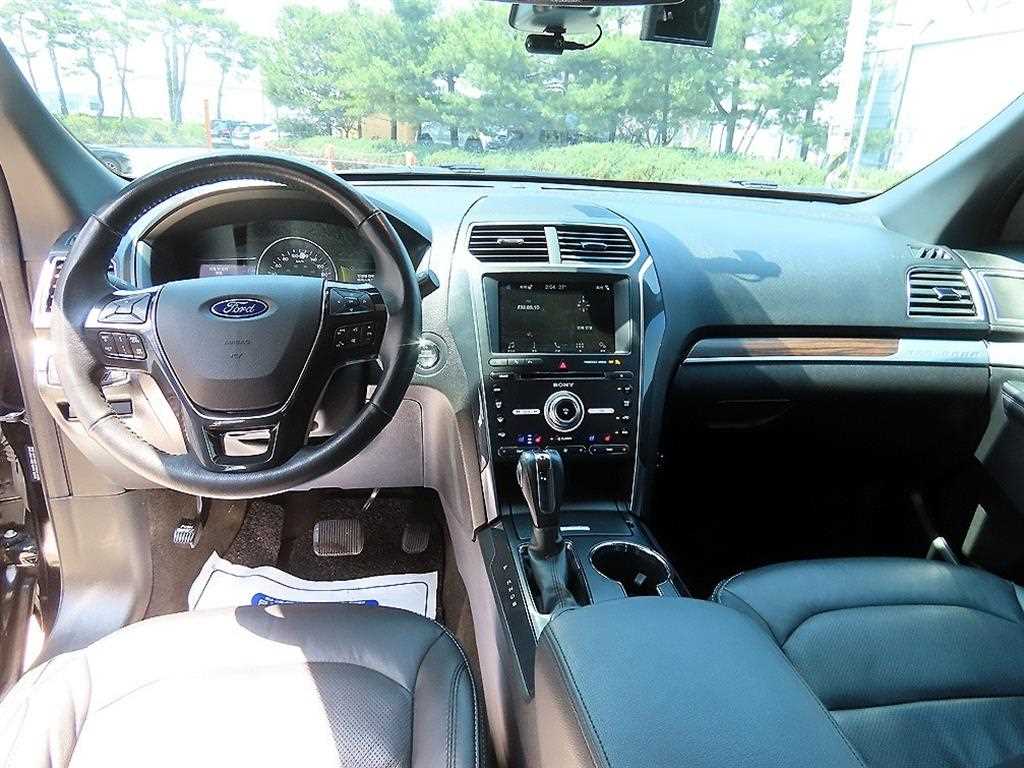 Ford Explorer - Vista 7
