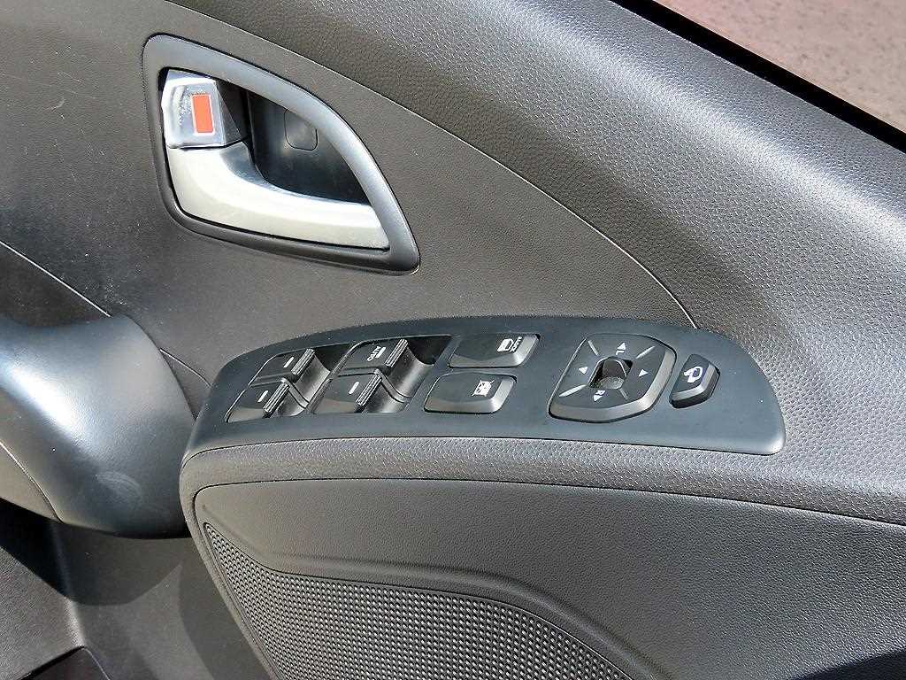 HYUNDAI Tucson - Vista 11